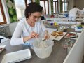 Serienarbeit bei der Buffet-Herstellung
