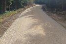 neu gebauter Forstweg im Wald